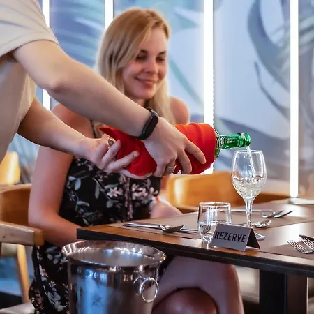 Hane Sun Elite ホテル シダ